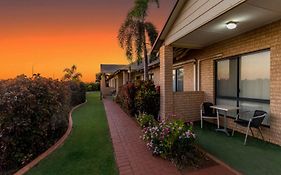 Comfort & Karratha 4*